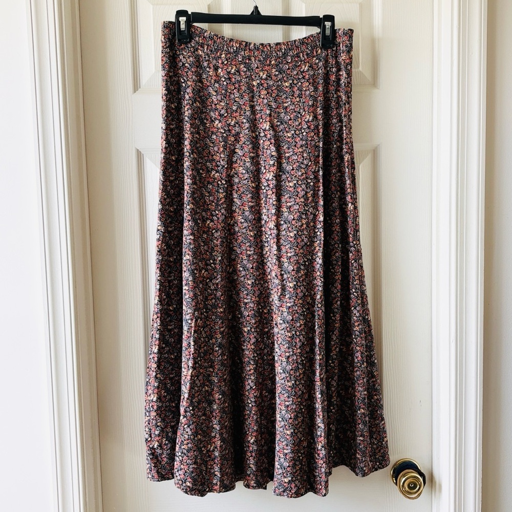 Floral Button-Front Maxi Skirt - Picture 5 of 7